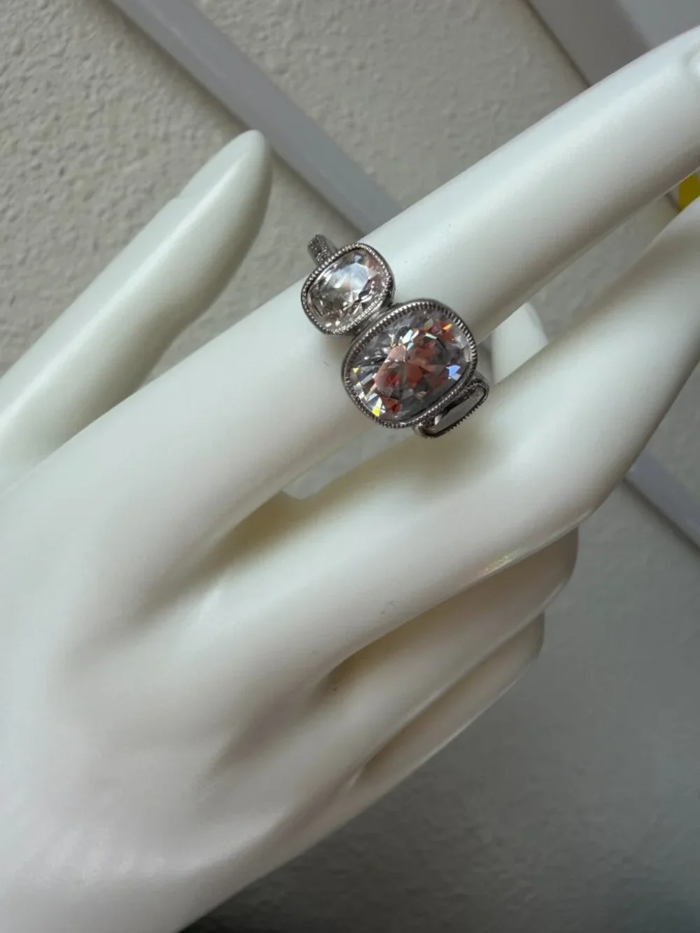 Vintage Jean Dousset Heirloom 925 CZ 3-Stone Mill-grain Cushion Cut Ring - Picture 11 of 17